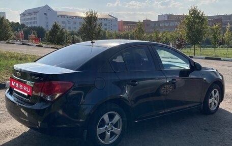 Chevrolet Cruze II, 2011 год, 630 000 рублей, 3 фотография