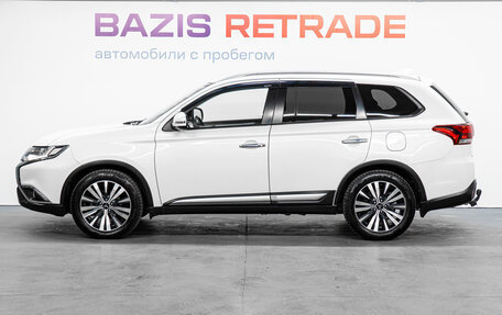 Mitsubishi Outlander III рестайлинг 3, 2020 год, 2 739 000 рублей, 8 фотография
