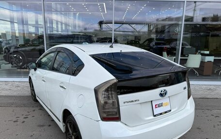 Toyota Prius, 2010 год, 690 000 рублей, 8 фотография