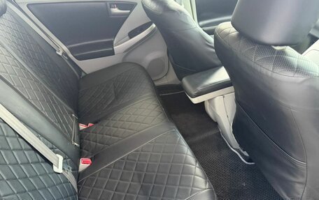 Toyota Prius, 2010 год, 690 000 рублей, 19 фотография