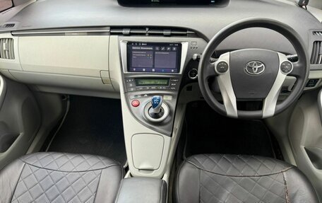 Toyota Prius, 2010 год, 690 000 рублей, 17 фотография