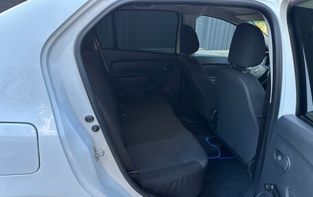 Renault Logan II, 2018 год, 725 000 рублей, 6 фотография