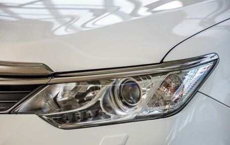 Toyota Camry, 2016 год, 2 348 000 рублей, 9 фотография