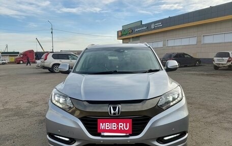 Honda Vezel, 2017 год, 1 570 000 рублей, 2 фотография