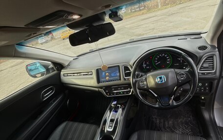 Honda Vezel, 2017 год, 1 570 000 рублей, 13 фотография