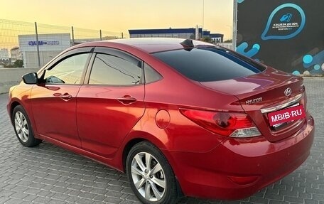 Hyundai Solaris II рестайлинг, 2011 год, 840 000 рублей, 2 фотография