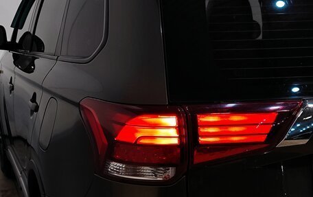 Mitsubishi Outlander III рестайлинг 3, 2016 год, 1 649 000 рублей, 6 фотография