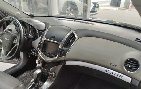 Chevrolet Cruze II, 2013 год, 899 000 рублей, 8 фотография