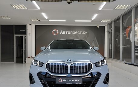 BMW 5 серия, 2024 год, 8 960 000 рублей, 2 фотография