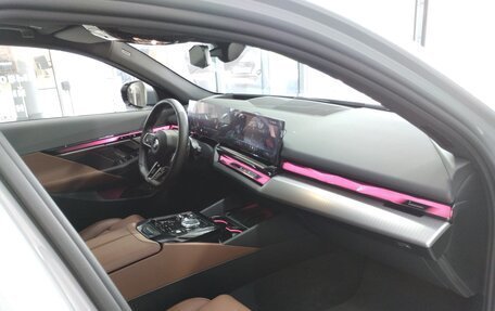 BMW 5 серия, 2024 год, 8 960 000 рублей, 10 фотография