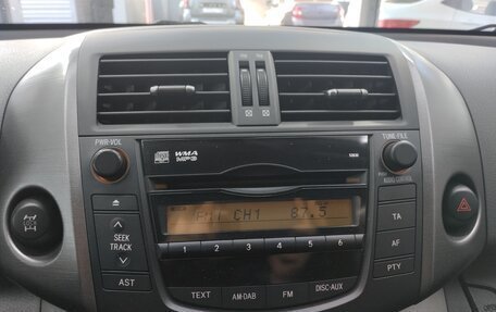 Toyota RAV4, 2010 год, 1 290 000 рублей, 10 фотография