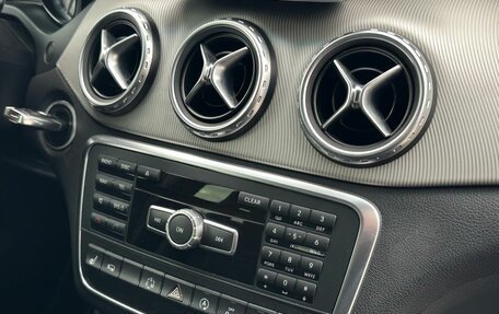 Mercedes-Benz GLA, 2015 год, 1 839 900 рублей, 15 фотография