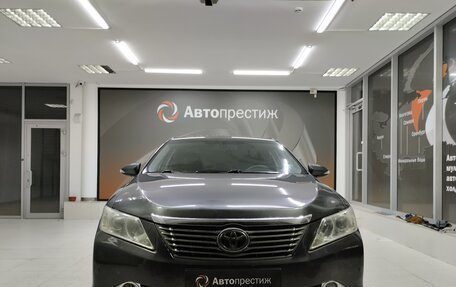 Toyota Camry, 2013 год, 1 420 000 рублей, 2 фотография