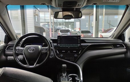 Toyota Camry, 2021 год, 3 250 000 рублей, 9 фотография