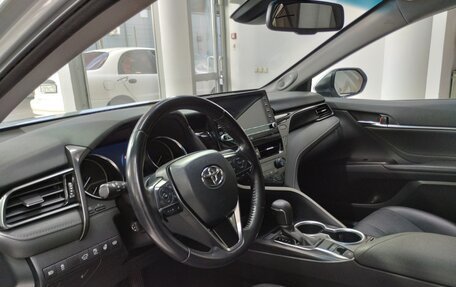 Toyota Camry, 2021 год, 3 250 000 рублей, 8 фотография