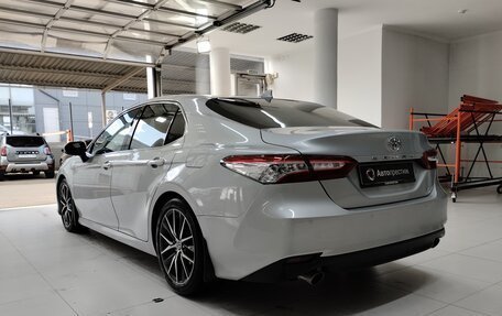Toyota Camry, 2021 год, 3 250 000 рублей, 7 фотография