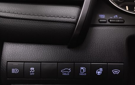 Toyota Camry, 2021 год, 3 250 000 рублей, 18 фотография