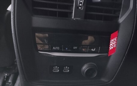 BMW 3 серия, 2019 год, 3 650 000 рублей, 23 фотография