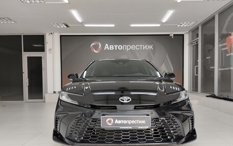 Toyota Camry, 2024 год, 3 650 000 рублей, 2 фотография