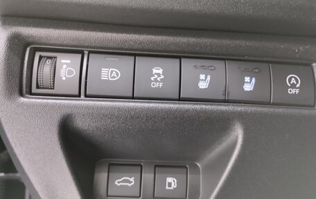 Toyota Camry, 2024 год, 3 650 000 рублей, 16 фотография