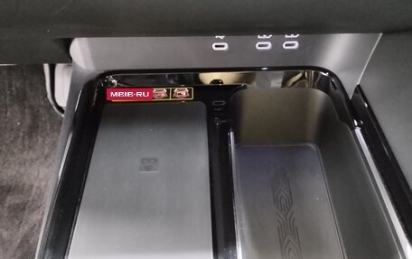 Toyota Camry, 2024 год, 3 650 000 рублей, 13 фотография