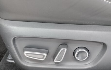 Toyota Camry, 2024 год, 3 650 000 рублей, 19 фотография