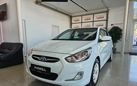 Hyundai Solaris II рестайлинг, 2011 год, 885 000 рублей, 2 фотография