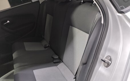 Volkswagen Polo VI (EU Market), 2012 год, 830 000 рублей, 18 фотография