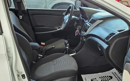 Hyundai Solaris II рестайлинг, 2011 год, 885 000 рублей, 16 фотография