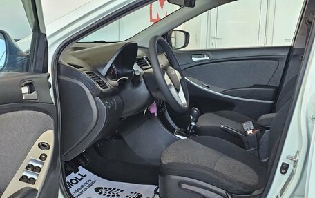 Hyundai Solaris II рестайлинг, 2011 год, 885 000 рублей, 9 фотография