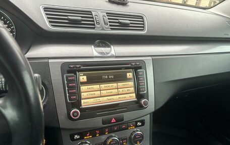 Volkswagen Passat B7, 2012 год, 950 000 рублей, 21 фотография