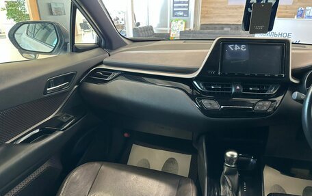 Toyota C-HR I рестайлинг, 2019 год, 2 349 900 рублей, 14 фотография