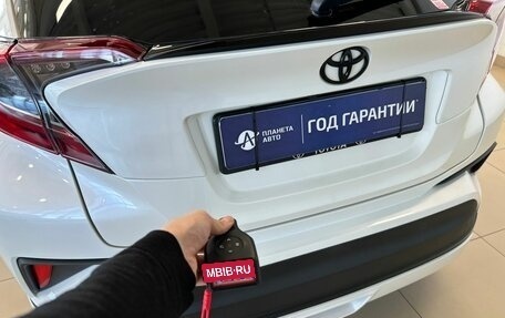 Toyota C-HR I рестайлинг, 2019 год, 2 349 900 рублей, 24 фотография