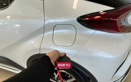 Toyota C-HR I рестайлинг, 2019 год, 2 349 900 рублей, 23 фотография