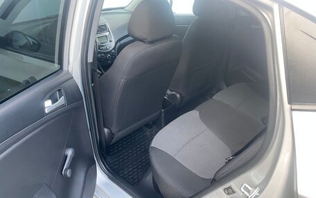 Hyundai Solaris II рестайлинг, 2013 год, 710 000 рублей, 11 фотография