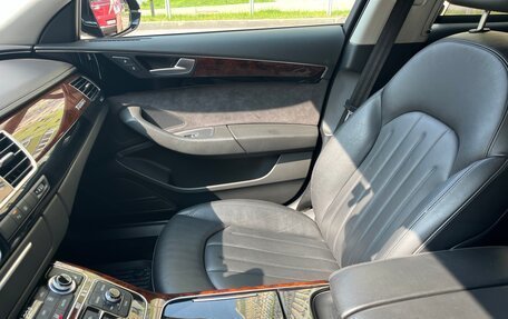 Audi A8, 2012 год, 2 100 000 рублей, 10 фотография