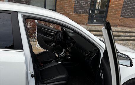 KIA Rio IV, 2020 год, 1 660 000 рублей, 5 фотография