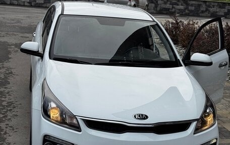 KIA Rio IV, 2020 год, 1 660 000 рублей, 6 фотография