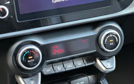 KIA Rio IV, 2021 год, 1 800 000 рублей, 31 фотография