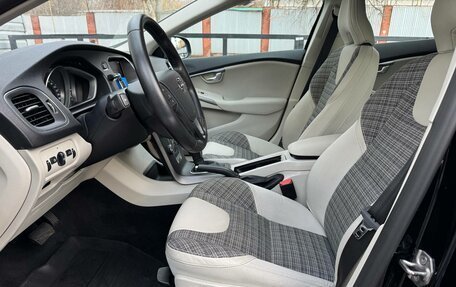 Volvo V40 II рестайлинг, 2017 год, 1 822 000 рублей, 13 фотография