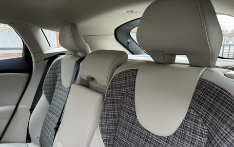 Volvo V40 II рестайлинг, 2017 год, 1 822 000 рублей, 16 фотография