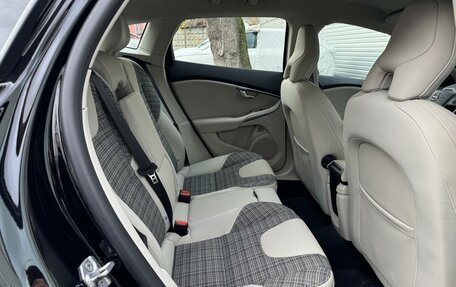 Volvo V40 II рестайлинг, 2017 год, 1 822 000 рублей, 17 фотография