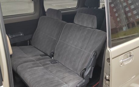 Honda Stepwgn IV, 2000 год, 750 000 рублей, 18 фотография