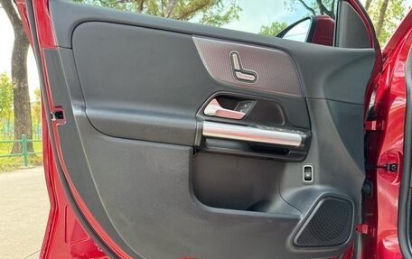 Mercedes-Benz GLA, 2021 год, 2 650 000 рублей, 7 фотография