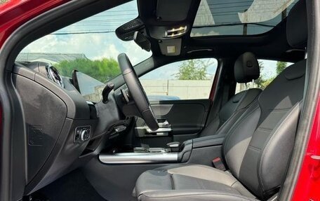 Mercedes-Benz GLA, 2021 год, 2 650 000 рублей, 10 фотография