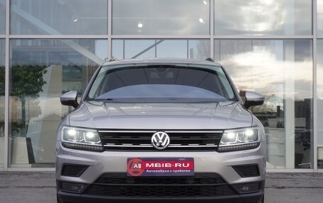 Volkswagen Tiguan II, 2020 год, 2 721 000 рублей, 2 фотография