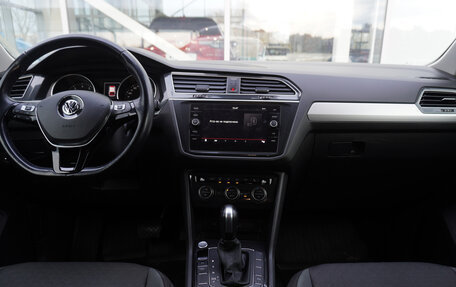 Volkswagen Tiguan II, 2020 год, 2 721 000 рублей, 11 фотография