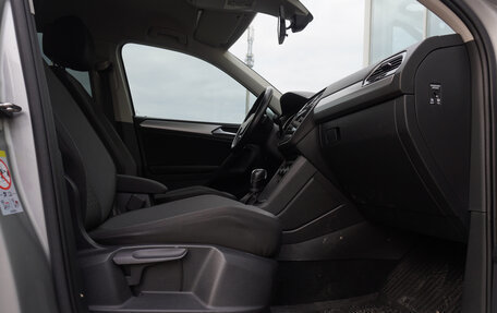 Volkswagen Tiguan II, 2020 год, 2 721 000 рублей, 18 фотография