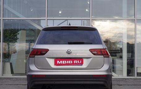 Volkswagen Tiguan II, 2020 год, 2 721 000 рублей, 6 фотография