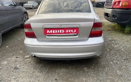 Opel Vectra B рестайлинг, 2000 год, 160 000 рублей, 3 фотография